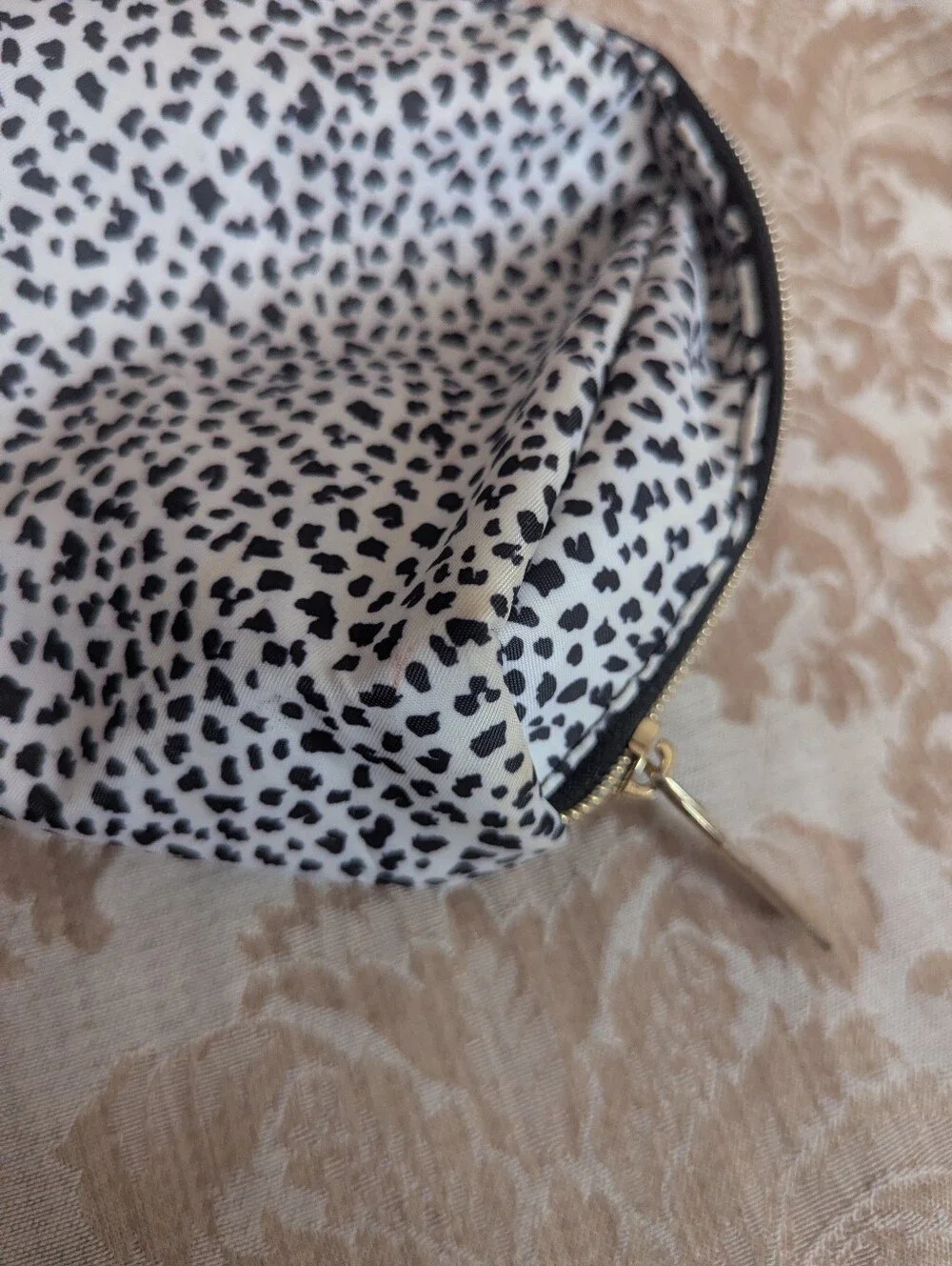 Tartan + Twine Makeup Cosmetic Bag Snow Leopard